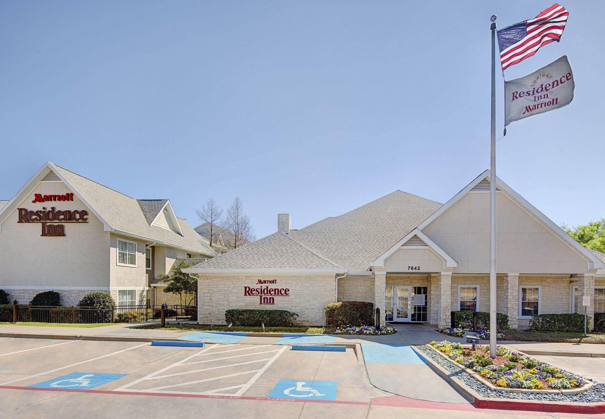 Residence Inn Dallas Park Central Eksteriør billede